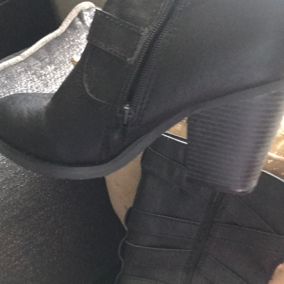 Boot - Picture 5 of 5